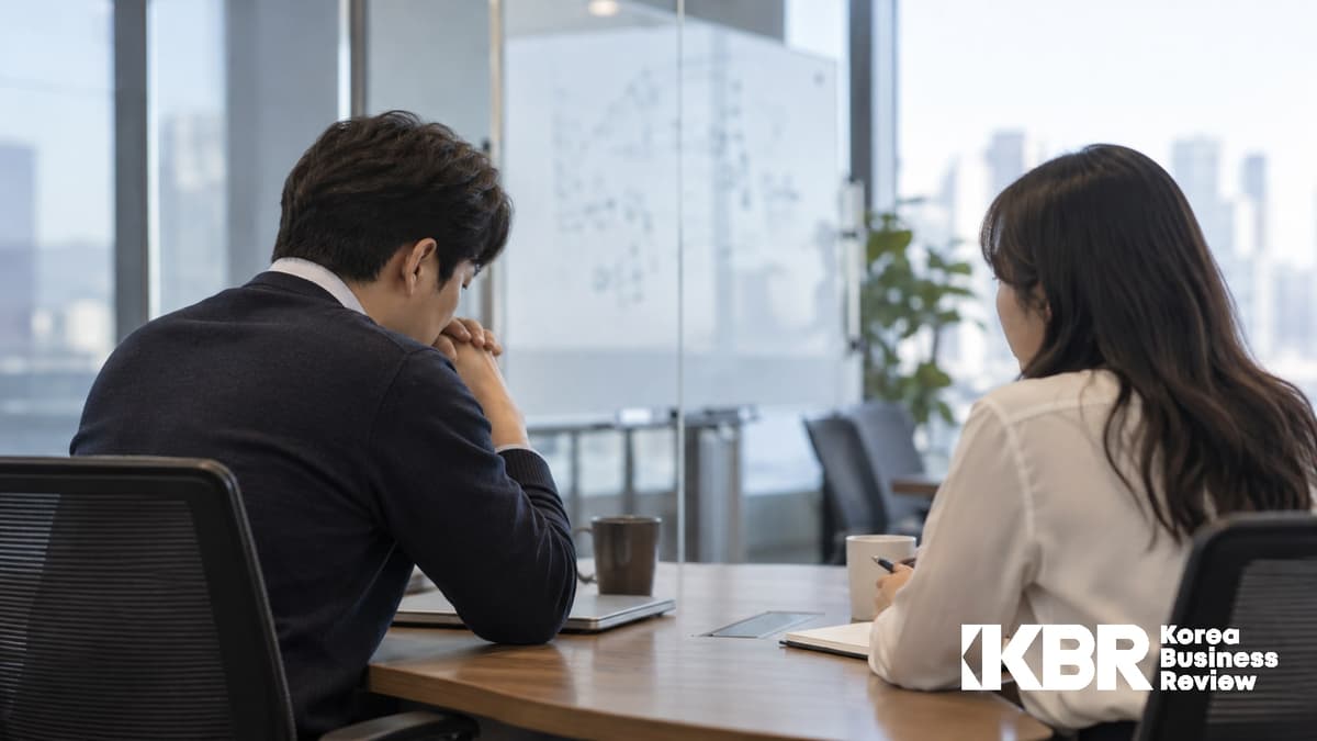 I Reprimanded a Team Member, But It Was My Mistake... How Should Team Leader Park Fix It?